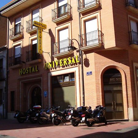 Hostal Universal Benavente Kültér fotó
