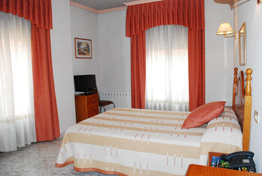 Hostal Universal Benavente Kültér fotó