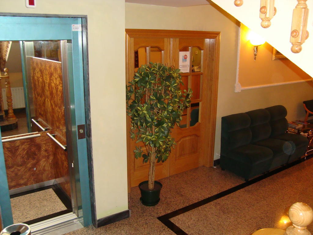 Hostal Universal Benavente Kültér fotó