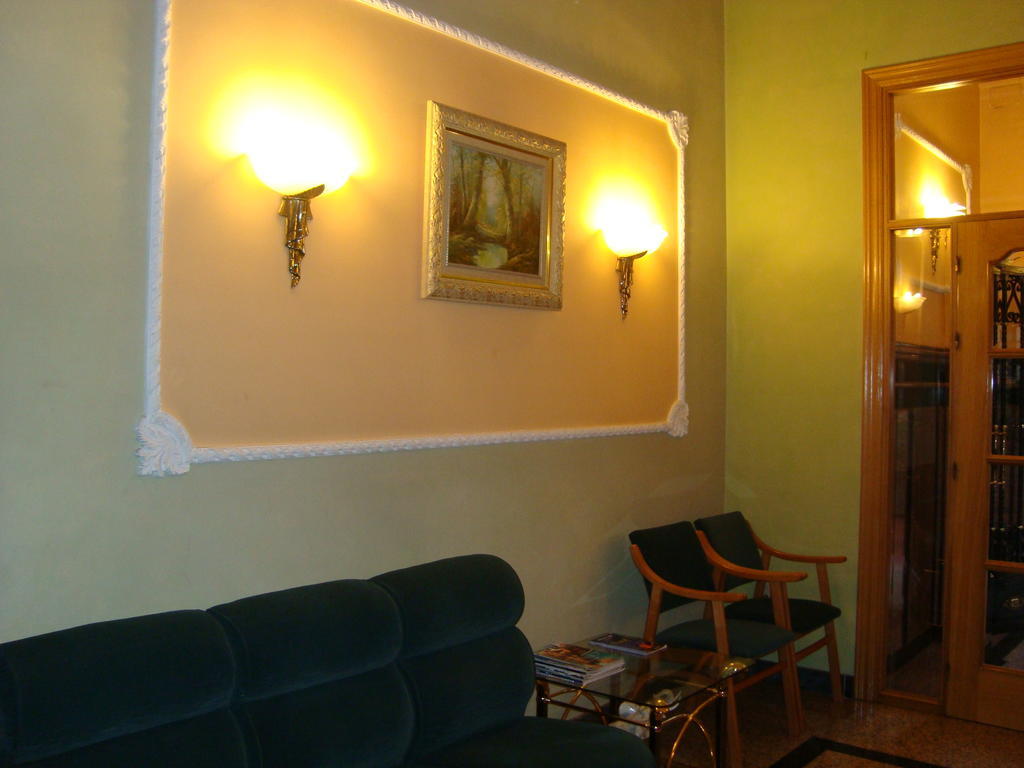 Hostal Universal Benavente Kültér fotó